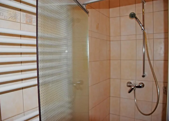 ホームステイ Ferienwohnung/ Ferienzimmer Asche アッシャースレーベン